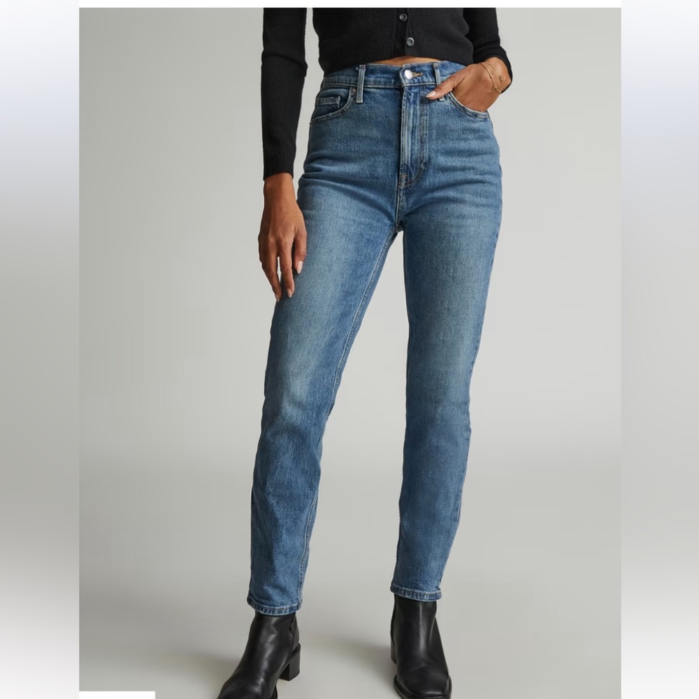 Everlane Original Cheeky-Fit Straight Leg jeans